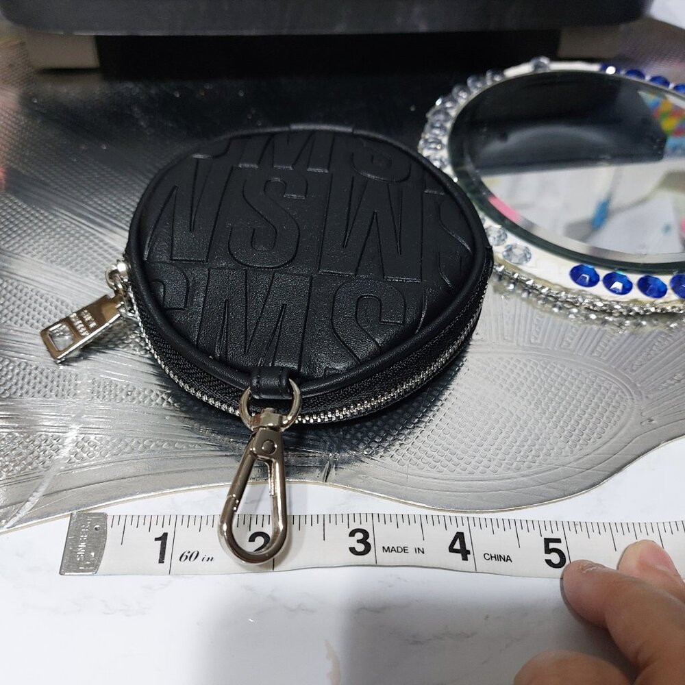 STEVE MADDEN Small SM Logo Waterproof Clip On Pouch Coin Purse Wallet Charm - Picture 2 of 6